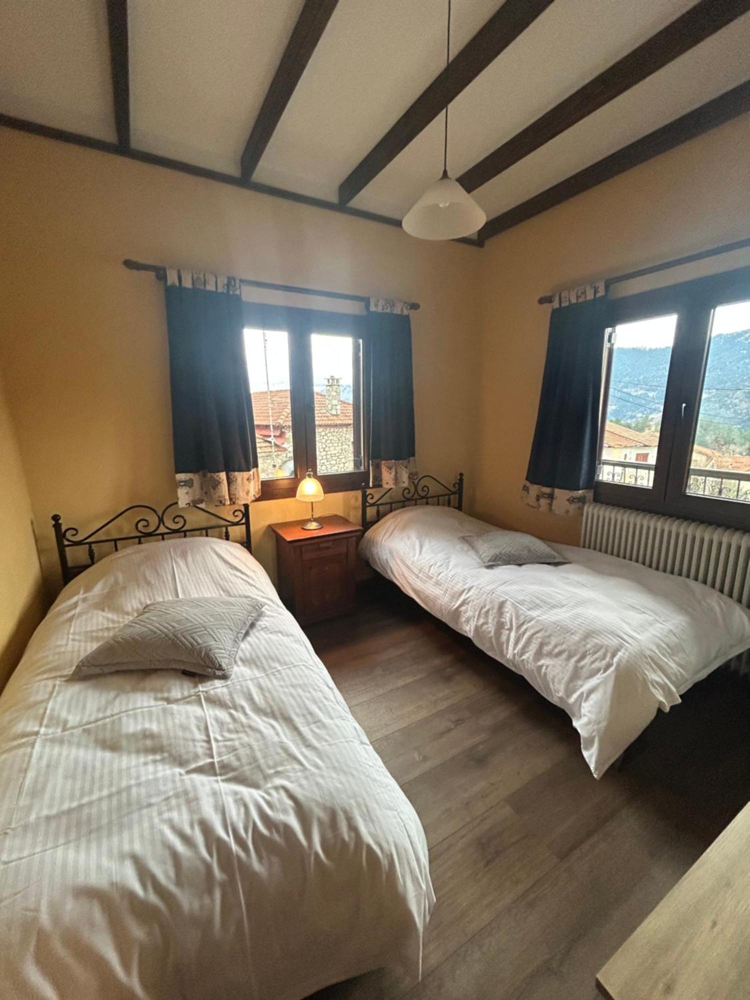 Giataki Appartement Eláti Buitenkant foto